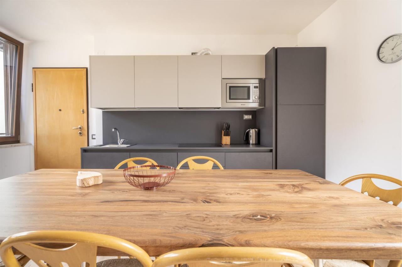Casa Stefano Apartment Riva del Garda Bagian luar foto