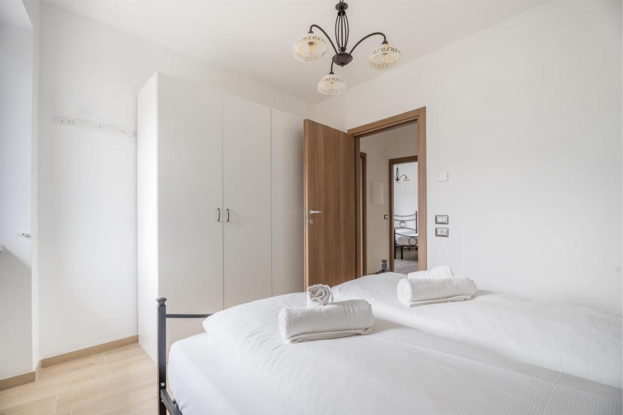 Casa Stefano Apartment Riva del Garda Bagian luar foto